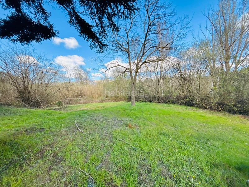 Foto 771505dc-758a-4683-98cb-2d14db6abf35. Masia amb xemeneia aparcament a Cornudella de Montsant