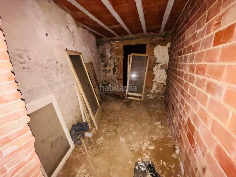 Foto 92ed18b3-95c6-4ca6-b8e7-c541c8dab6cb. Masia amb xemeneia aparcament a Cornudella de Montsant