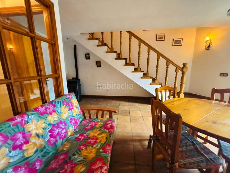 Foto 95497fcf-4bfd-4eed-aea0-b5f76a087443. Masia amb xemeneia aparcament a Cornudella de Montsant