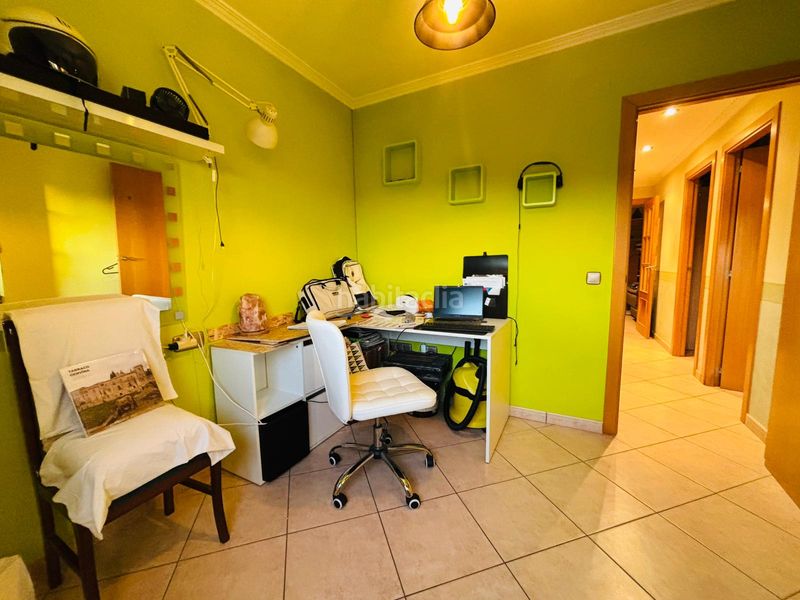 Foto 19001b5a-698d-49a0-bcf1-6b4a2e2b5bd3. Pis amb aparcament a Vila-seca poble Vila-seca