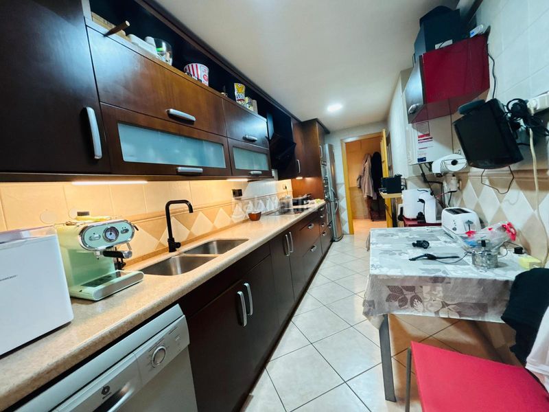 Foto b6bdcf3f-182f-40af-91cd-b727ba89b6e2. Pis amb aparcament a Vila-seca poble Vila-seca