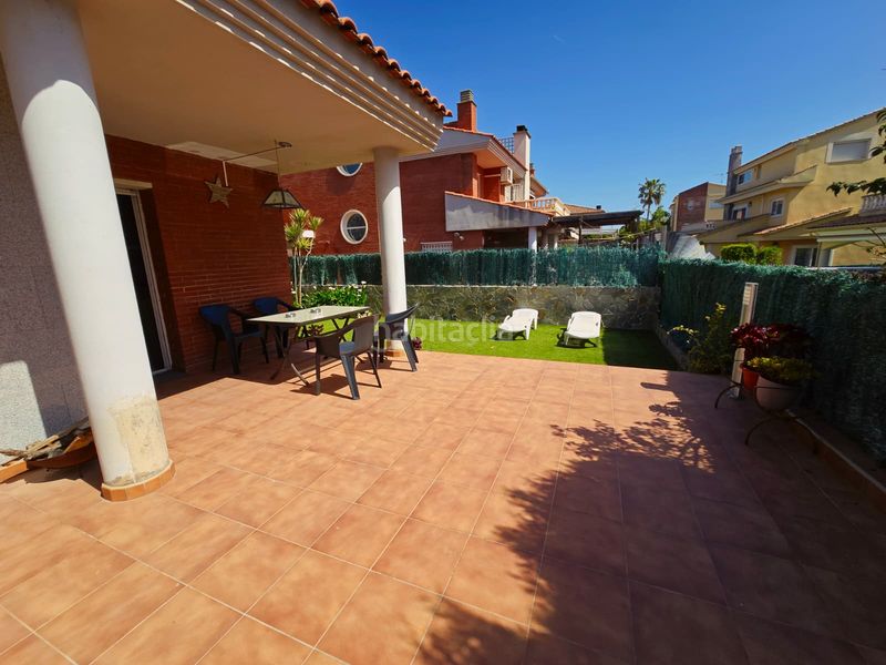 Foto 301147b8-9887-4bc8-be9e-5e247a8f2ca1. Casa adossada amb calefacció aparcament a Jardins de Vilafortuny - Mas d'en Bosch Cambrils