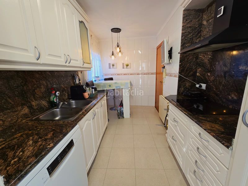 Foto 58859b07-e662-45e5-b325-c0c15cc7775f. Casa adossada amb xemeneia aparcament a Els Tallats - Mas Olivé Cambrils