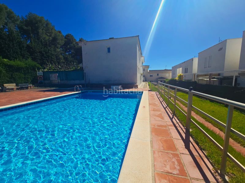 Foto 9c773d2c-b31f-48dd-b8cf-a67daf405b77. Casa adossada amb piscina a Covamar Salou