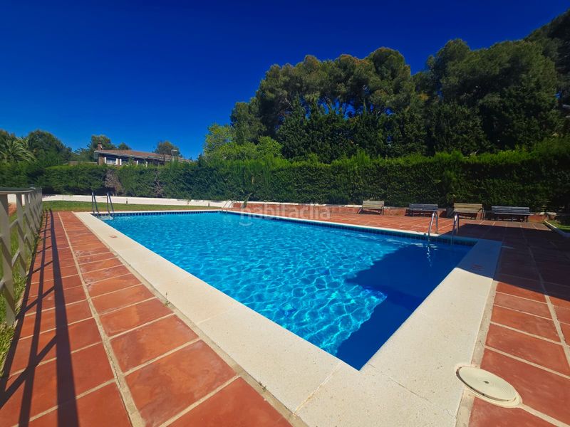 Foto c669c55d-3e61-4cbb-bd88-8704c64c3c43. Casa adossada amb piscina a Covamar Salou