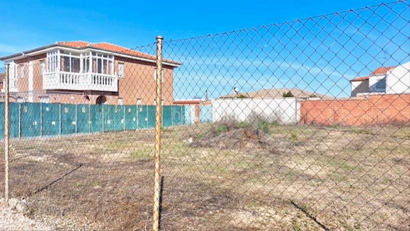 Foto 4d61a01a-26c3-42b2-92f8-f65efb491ad4. Terreno residencial en calleja molino 2 dg real estate vende este terreno urbano . en Maqueda