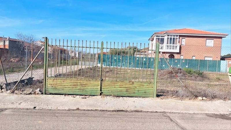 Foto a2207c55-96a9-4f20-8ced-1b618f49e913. Terreno residencial en calleja molino 2 dg real estate vende este terreno urbano . en Maqueda