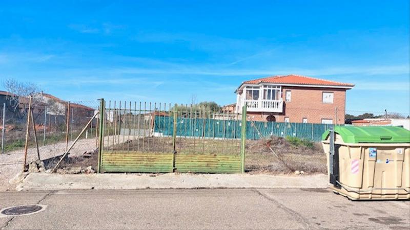 Foto cf0c315d-0757-44f8-b18e-9df63a62839c. Terreno residencial en calleja molino 2 dg real estate vende este terreno urbano . en Maqueda