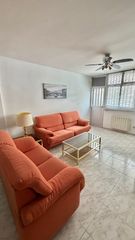 Pis  Calle de illescas. Piso en venta en la zona de campamento