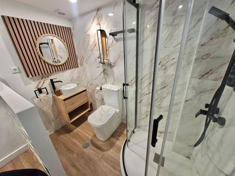 Foto 387f4d42-b311-49f7-bc1e-656387dc206b. Local comercial a Comillas Madrid