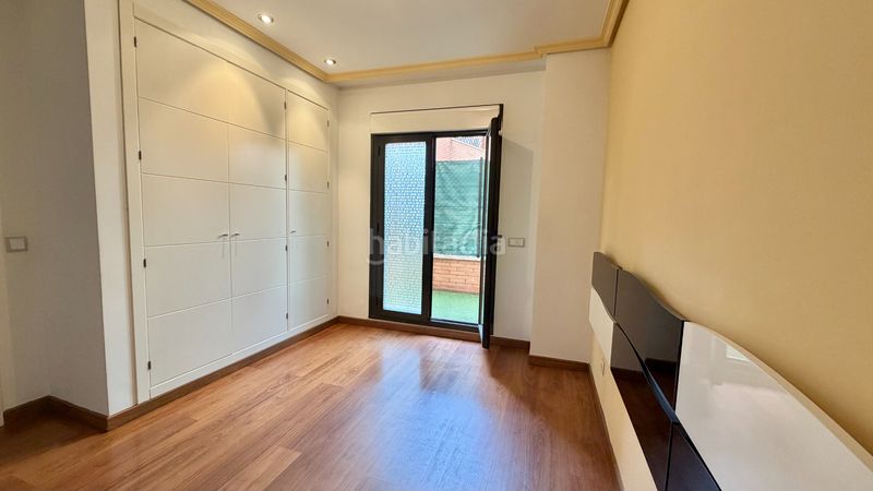 Foto 32a251b3-aefe-49ca-aedb-f423da30a6ca. Pis amb calefacció aparcament piscina a Puerta Bonita Madrid