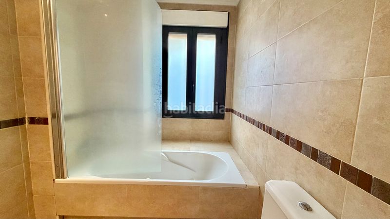 Foto 36d82487-033e-4292-afee-c02c9a1314b1. Pis amb calefacció aparcament piscina a Puerta Bonita Madrid