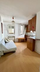 Flat  Calle del puerto canfranc. Piso en venta en numancia