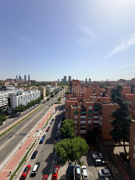 Foto 0e4dfc43-3221-40df-85ad-388ac838d353. Pis amb calefacció a Valdezarza Madrid