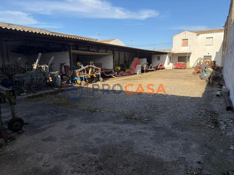 Foto c6fd17e7-7af0-4a5a-b869-ae748db15681. Casa  para reformar en Pedanías Sur Utrera