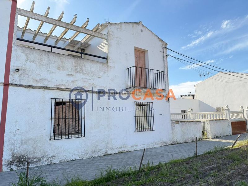 Foto fb38a470-cbe1-4a68-9df3-7dd2f8c8fa43. Casa  para reformar en Pedanías Sur Utrera