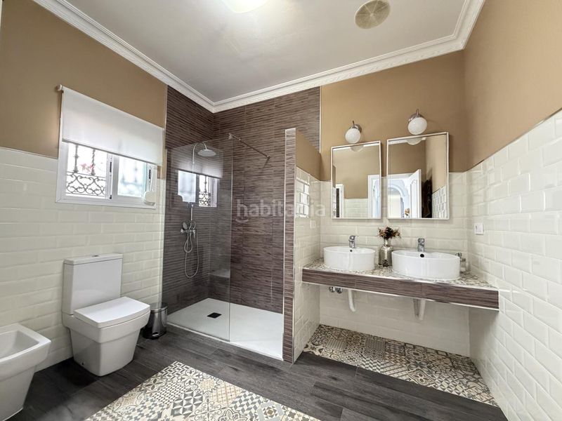Foto 6b60e3e2-a4f9-43a9-92d7-7d5c8ba1fb5c. Casa a Salesianos Utrera