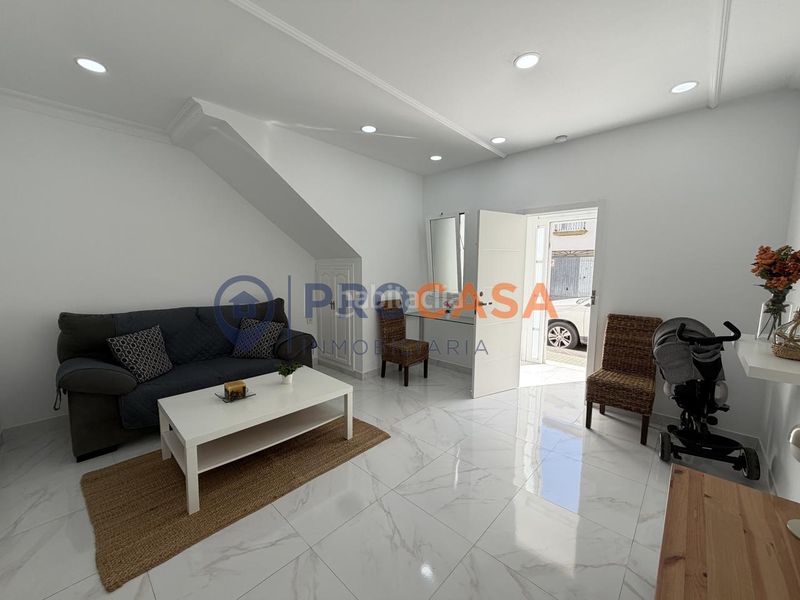 Foto f1389fe4-2a3d-4b9c-92ed-e0bd1fbd6f7f. Casa a Salesianos Utrera