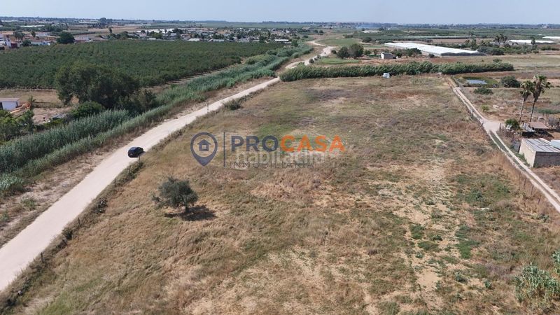 Foto 54f33f2d-210f-43eb-b7d1-2cc3062f0d29. Terreny residencial a Torre Cruz - Los Molinos Utrera