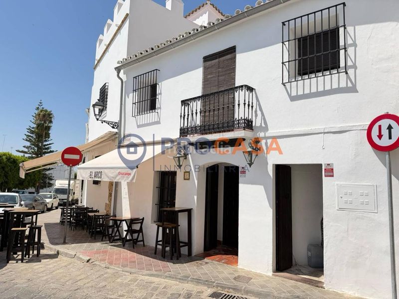 Foto a46ab458-e08f-42a1-86e7-dac03616c432. Edificio in Centro Utrera