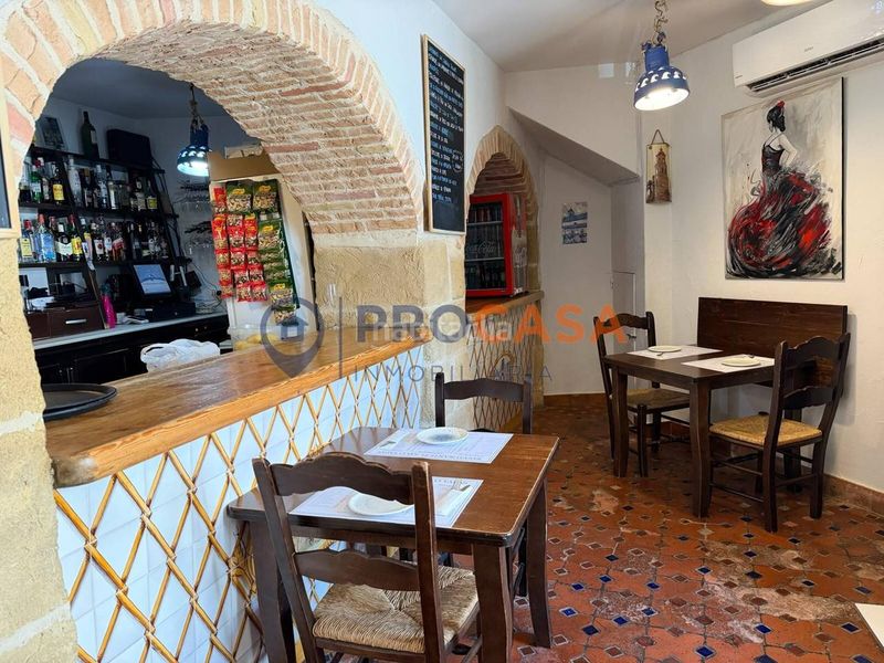 Foto d4e1b29d-3624-4e14-9041-199aff20830a. Edificio in Centro Utrera