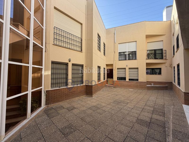 Foto 7f0adef5-359e-4a15-bf6b-1ba029d1c896. Dúplex a Salesianos Utrera