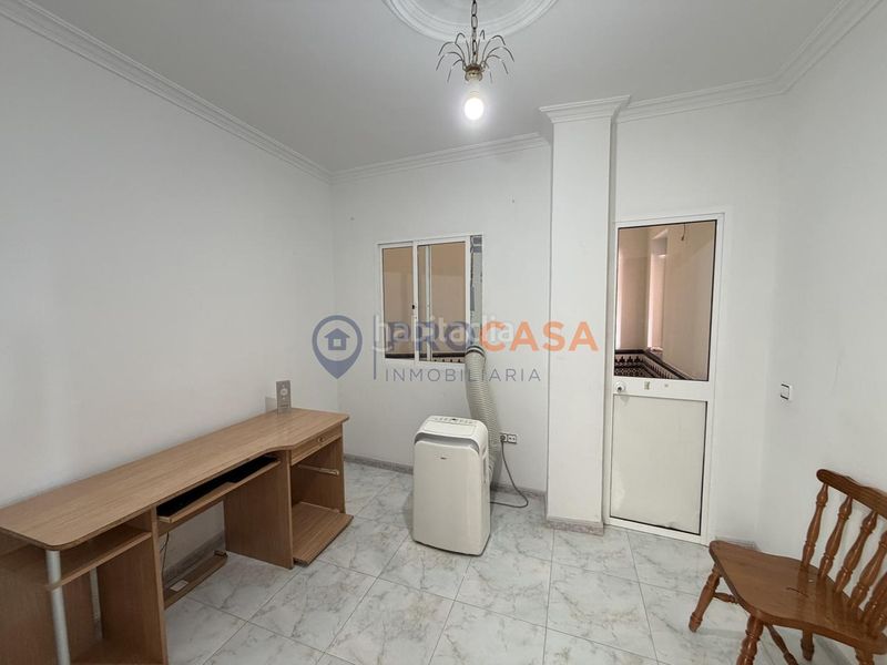 Foto b5927c3a-9d6f-4f45-96b2-948802818405. Edifici a Montellano