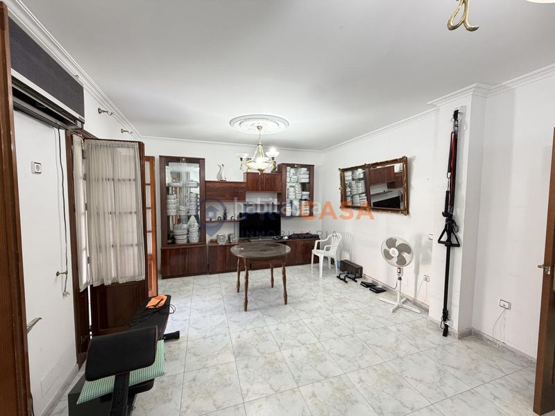 Foto dd4a325d-9adf-4a91-807e-853198664291. Edifici a Montellano