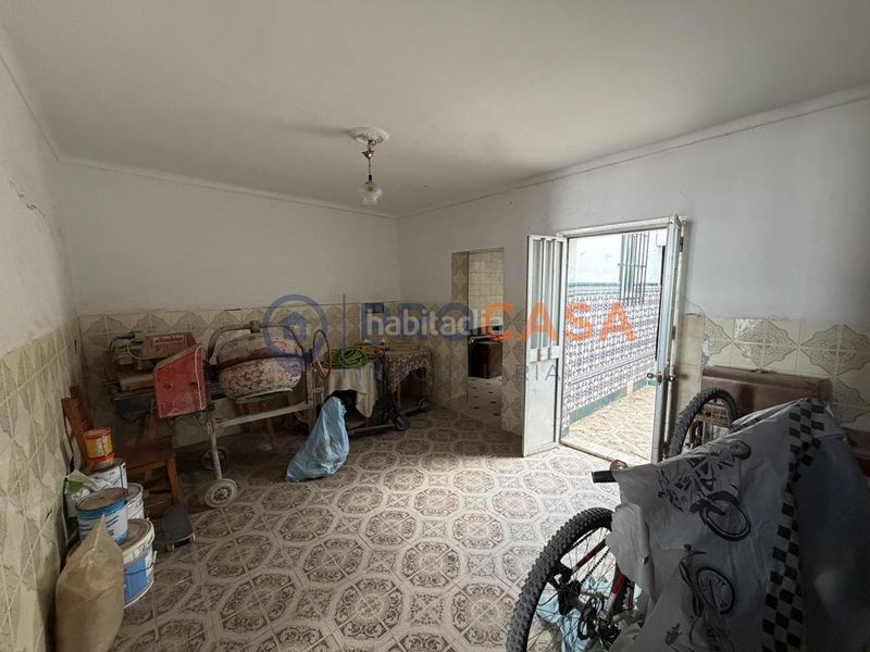 Foto b886246e-20c6-4237-beec-6201d7316f24. Casa a Coronil (El)
