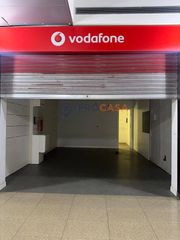 Rent Business premise  Calle herradura. Local en alquiler en centro comercial los molinos