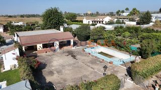 Casale  La romana. Parcela con vivienda y piscina