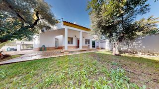 Xalet a Calle acacias 11. Chalet independiente de lujo en club zaudín