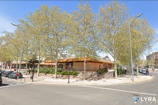Local Comercial a Avenida de europa 2. Oportunidad para inversores local en rentabilidad con inquilino