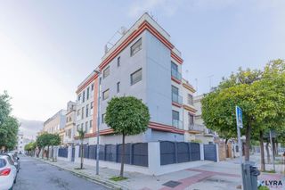 Flat in Calle rojas zorrilla 13. Piso en venta en ubicación privilegiada de nervión