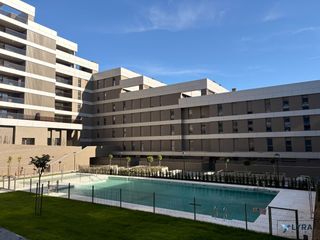 Flat in Calle del aire 10. Piso de lujo en tomares alto coworking, gym y vistas al zaudín