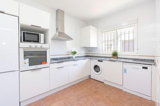 Casa a schiera in Calle calle de las pilas,  14. Oportunidad única en la palma del condado! vivienda lista para e