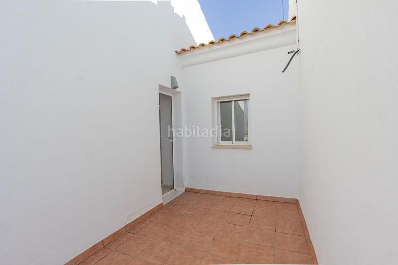Foto 88f29b08-92e9-44e9-8b34-7b85acd58a40. Semi detached house in calle calle de las pilas in Palma del Condado (La)