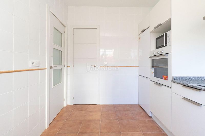 Foto a2f9e634-8507-4dd3-89e3-df0b780f657f. Semi detached house in calle calle de las pilas in Palma del Condado (La)