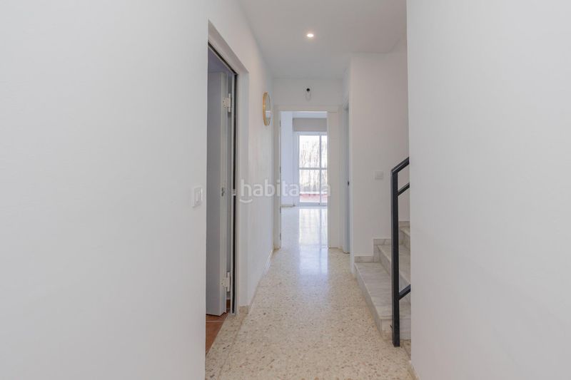 Foto d508ff28-6a8e-4b2e-b9b1-dde6bb675397. Semi detached house in calle calle de las pilas in Palma del Condado (La)