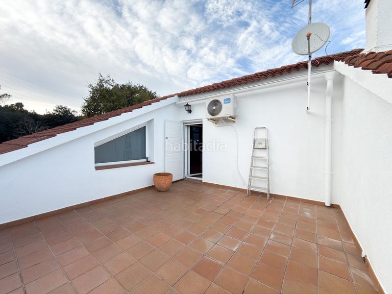 Foto d499702a-8068-4b9d-9cd8-24c4b2a7c4e6. Xalet amb xemeneia calefacció aparcament piscina a Sentmenat