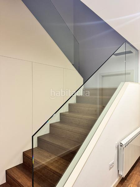 Foto fd6366cb-58c9-4158-8ec5-1e2c9aaf5132. Chalet residencia de lujo tipo cubo en Matadepera