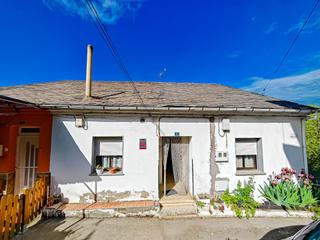 Casa  Rio. Se vende amplsima casa con vistas al ro en toral de los vados