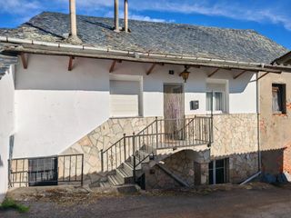 Casa a Folgoso de la Ribera. Se vende casa adosada en perfecto estado, a un paso de bembibre