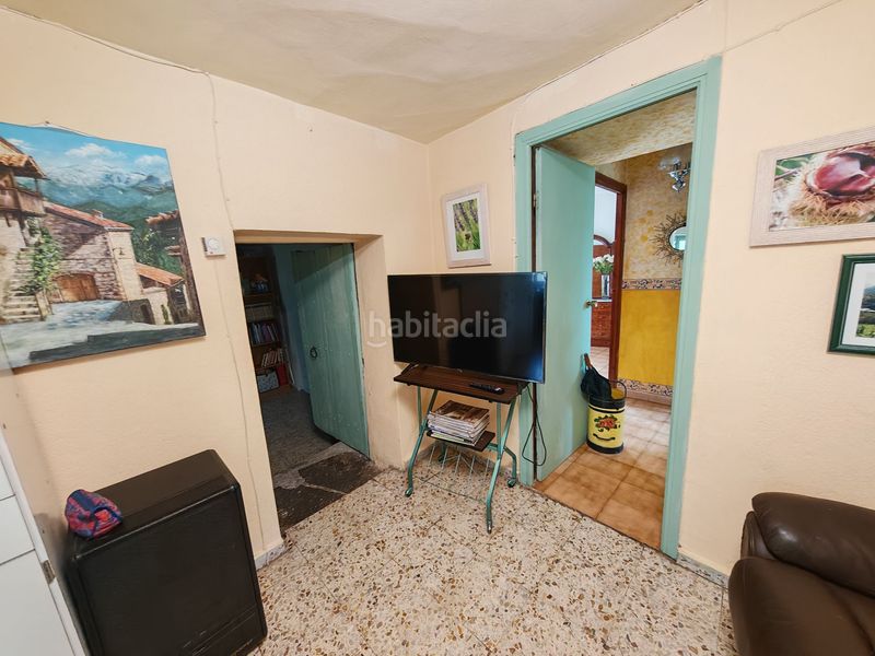 Foto c87fe10f-8a64-4ce5-af07-9fe870bc7cdf. Casa amb calefacció a Puente de Domingo Flórez