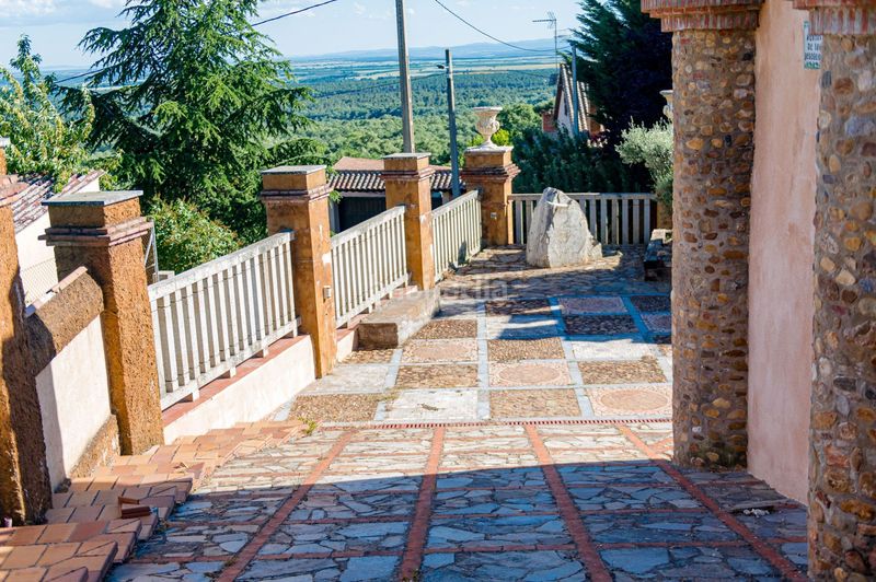 Foto e7962610-af8f-49d3-b37d-9031f54a9414. Casa amb calefacció a Quintana del Castillo