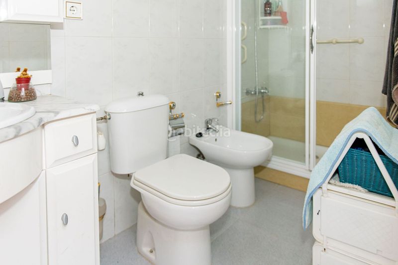Foto f7538b6c-2f1f-4ea8-8e40-0087c0373fb0. Casa a centro a Vega de Espinareda