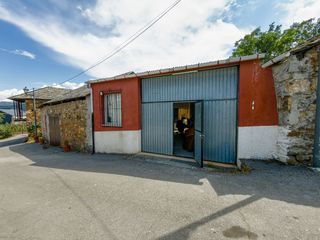 Maison à Toreno. Se vende nave o casita de fin de semana