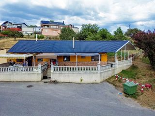 Casa a Fabero. Donde cada amanecer tiene vistas al valle de fabero. un hogar pa
