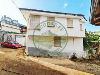 Chalet in Bembibre. Se vende casa con jardín cerca de bembibre el bierzo, león