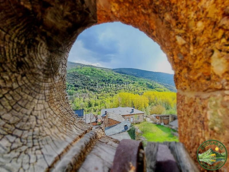 Foto edc56161-90bf-43a9-9355-927c82d03e40. Casa adossada a Puente de Domingo Flórez